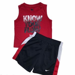 Nike Baby Boy 2 Pc. Active Set Size 18 Months